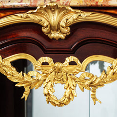 Louis XV Style Gilt-Bronze Mounted Vitrine
