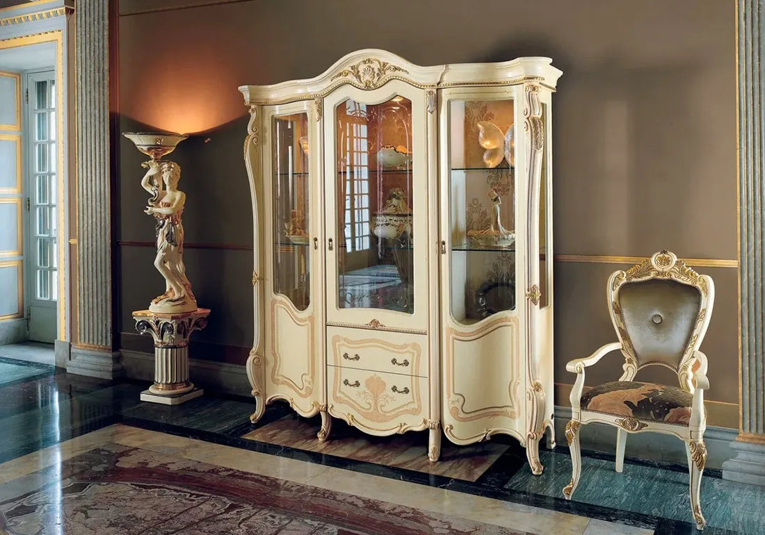 Luxury Italian Style Solid Teak Wood Vitrine