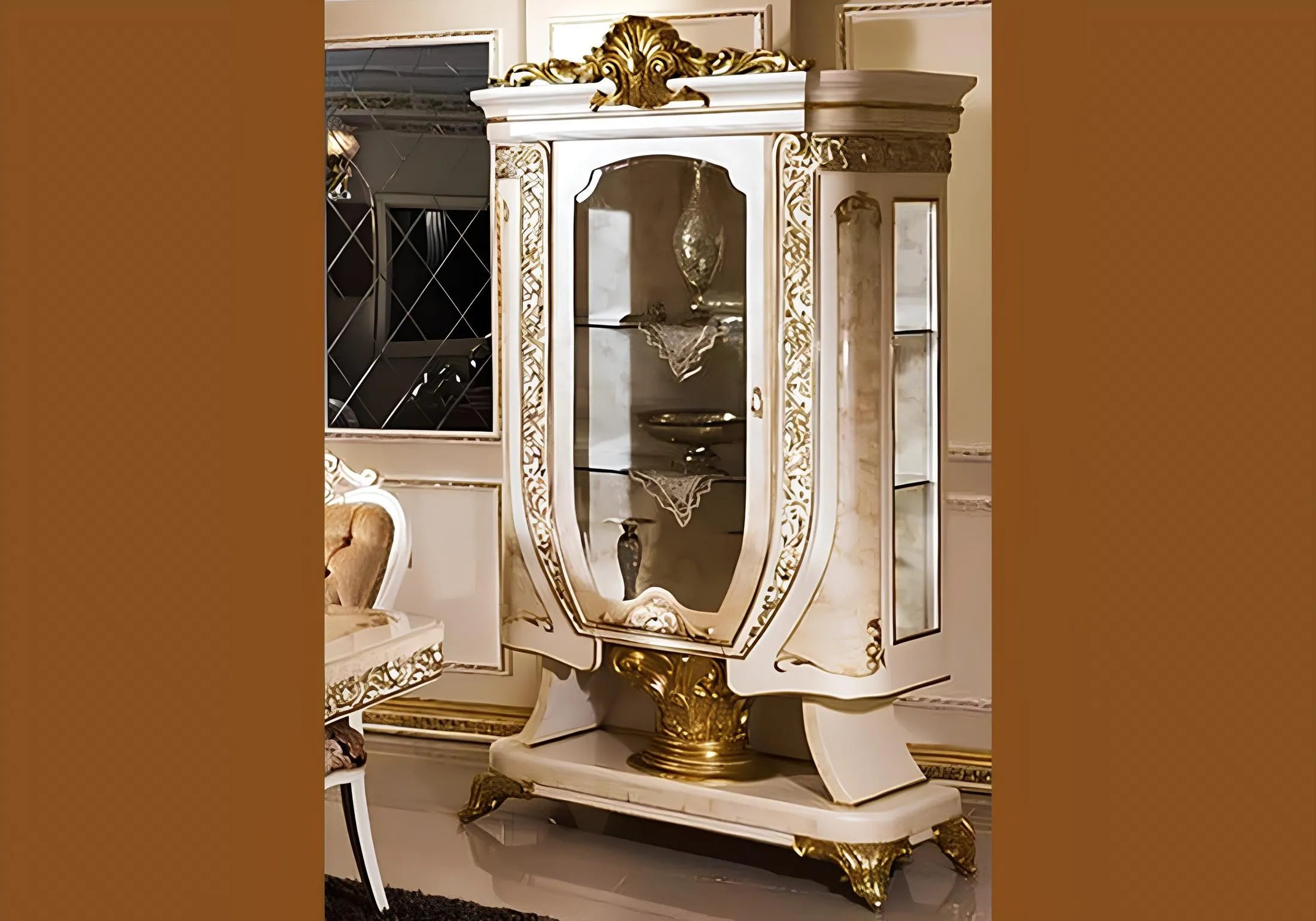 Luxury Design Exquisite Carving Vitrine
