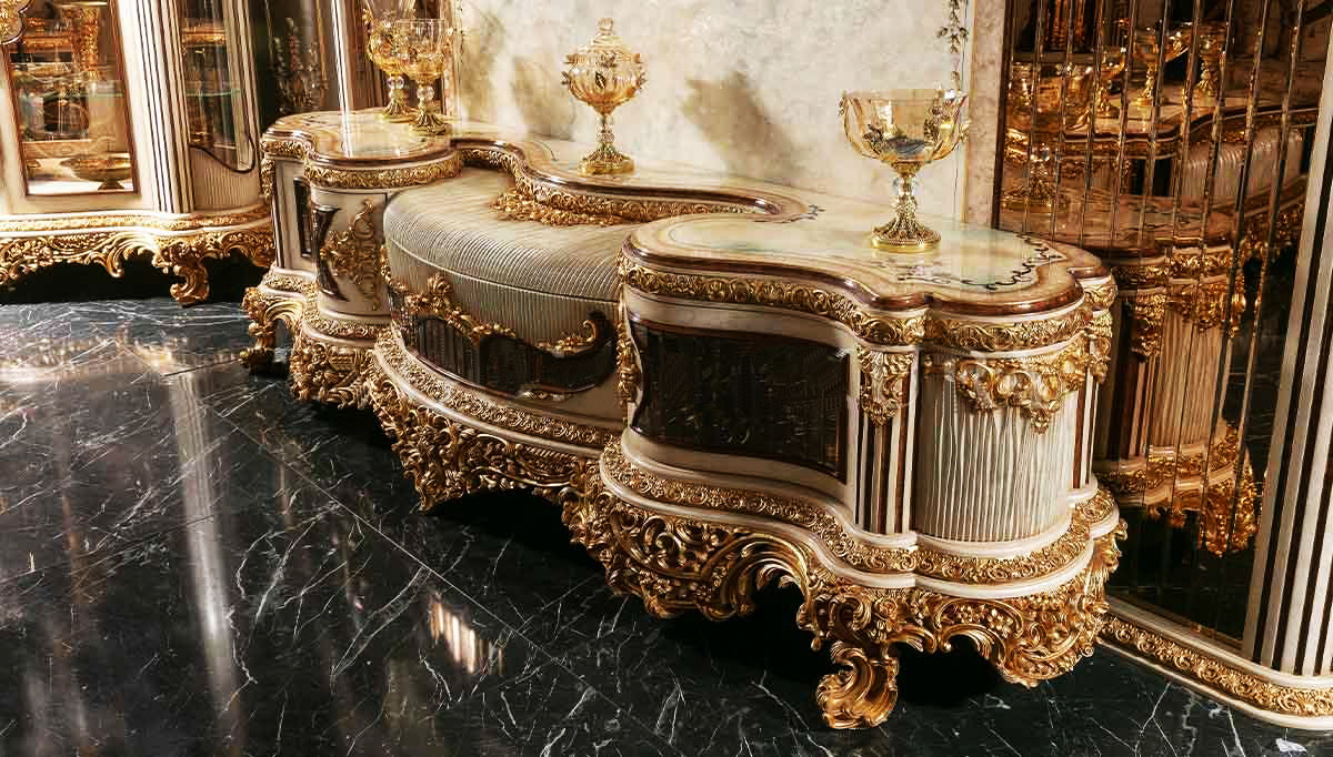 Classic And Royal Shining TV Unit