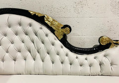 Royal and Luxury Look Wooden Rococo Chaise Lounge